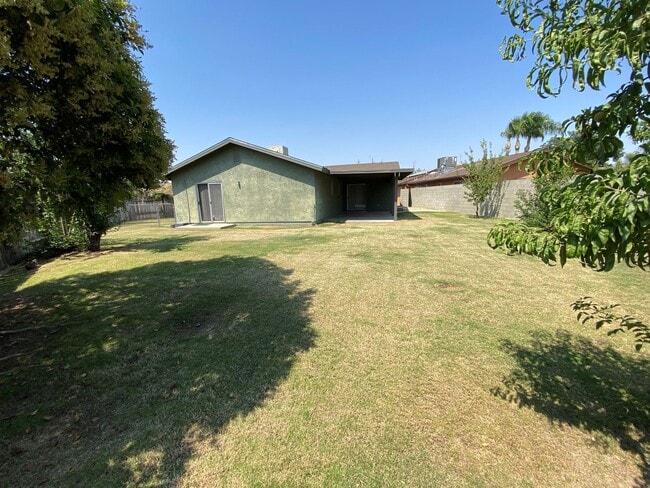 Building Photo - 2604 Loch Fern Ct