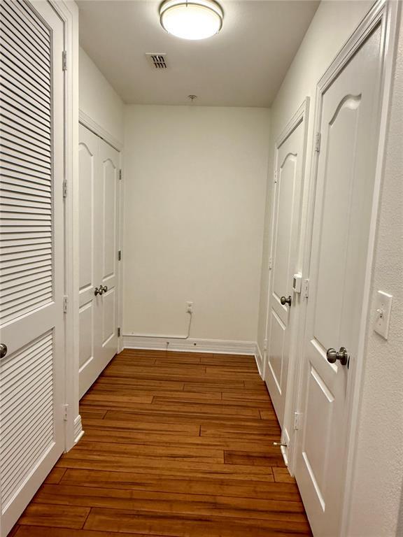 Building Photo - 501 Mirasol Cir