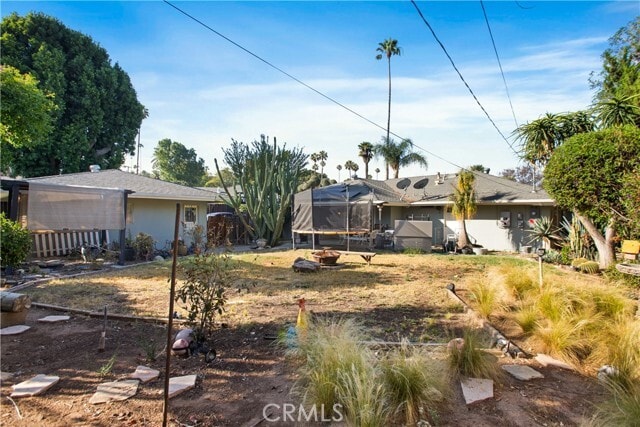 Building Photo - 1185 La Subida Ct