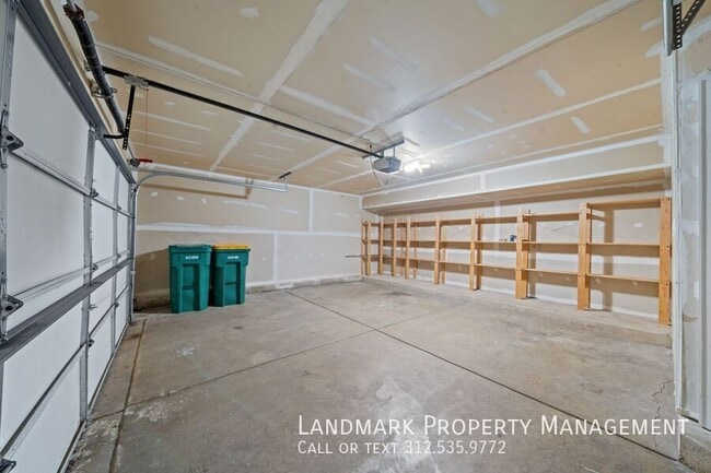 Building Photo - 24644 John Adams Dr