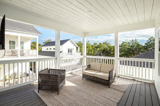 Building Photo - 91 Beach View Dr