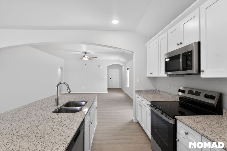 Building Photo - 1409 Bajada St