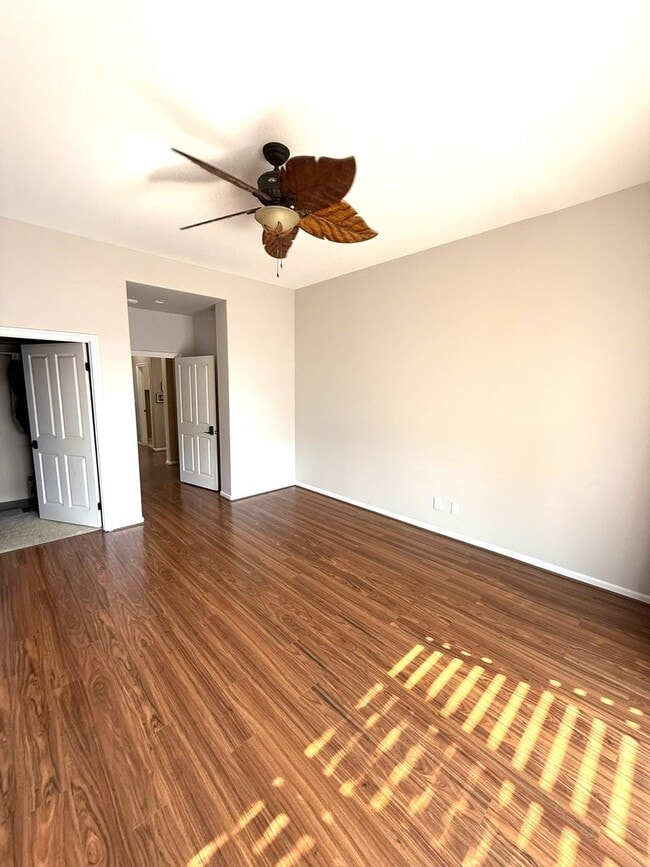 Building Photo - Gorgeous turn key 3 bedroom house