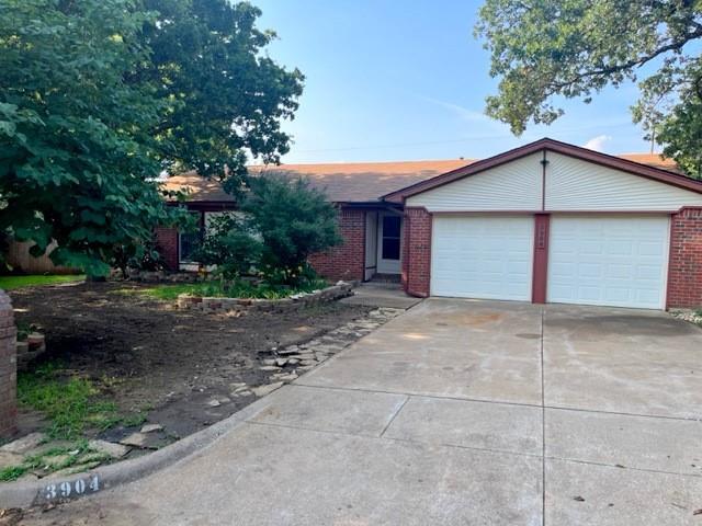 Building Photo - 3904 Woodbury Ct