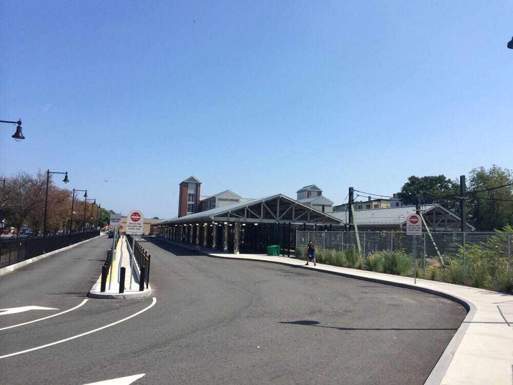 Building Photo - 31 Faywood Ave