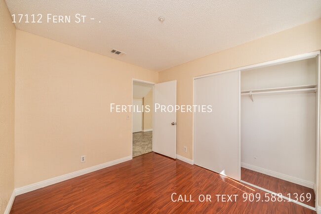 Building Photo - 17112 Fern St
