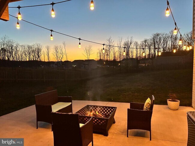 Building Photo - 73 Wellspring Dr