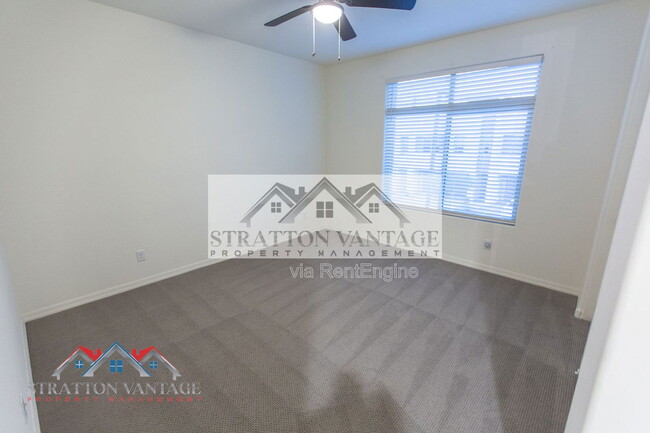 Building Photo - 1953 W Kinfield Trail