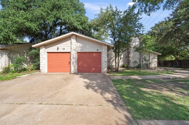 Primary Photo - 11908 Broad Oaks Dr