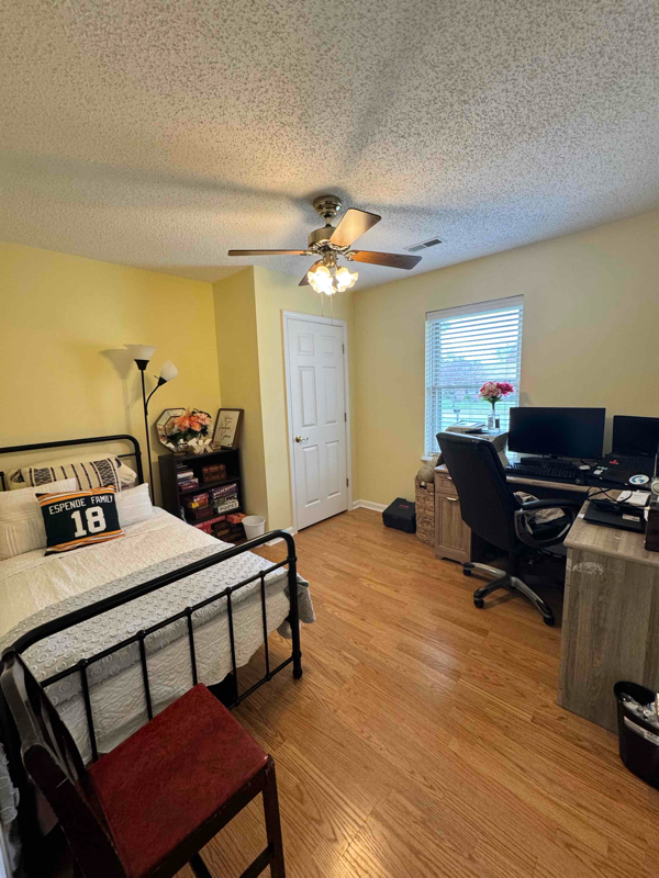 Building Photo - 3012 Pebble Brook