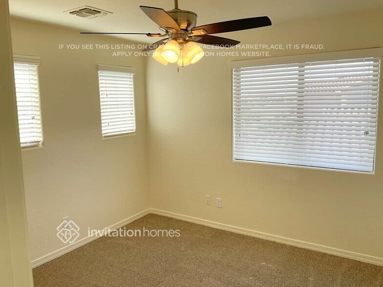 Building Photo - 4854 S Antonio