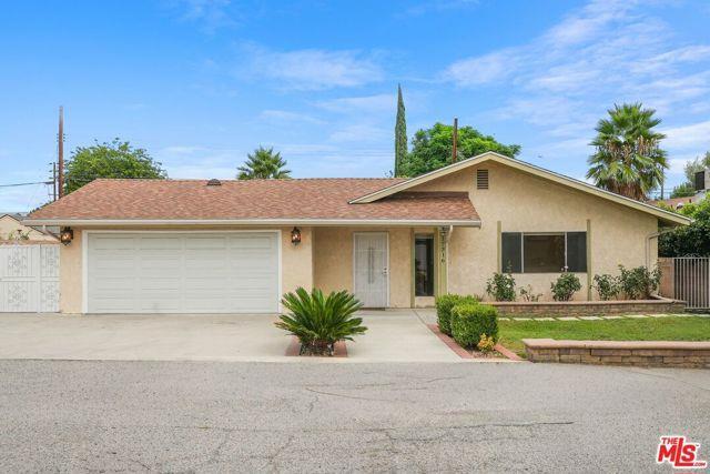 Building Photo - 17316 Kingsbury St