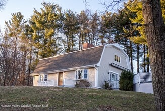 Building Photo - 15 Skinner Rd