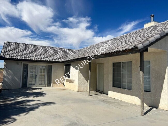 Building Photo - 3 Bedroom Home For Rent in Yermo Calico La...