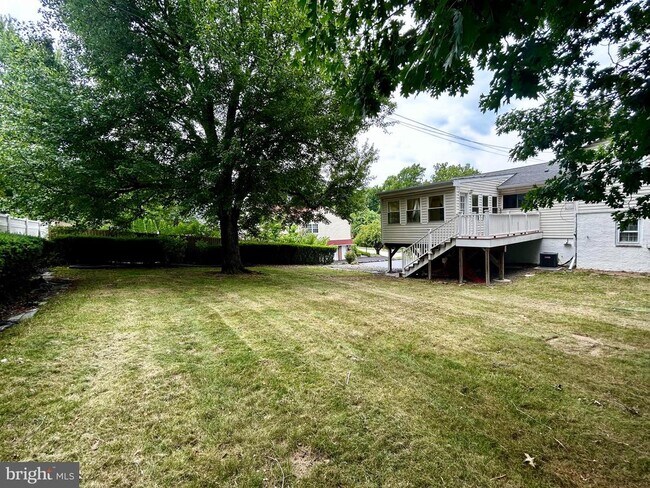 Building Photo - 287 Anderson Rd