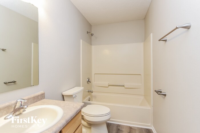 Building Photo - 8250 S Rising Sun Dr