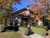 Building Photo - 447 N Baxter Way