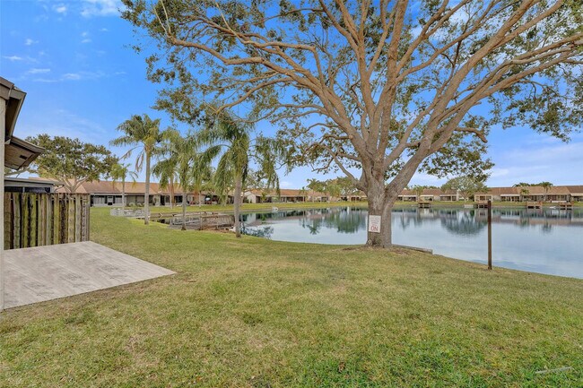 Building Photo - 5514 SW 28th Terrace