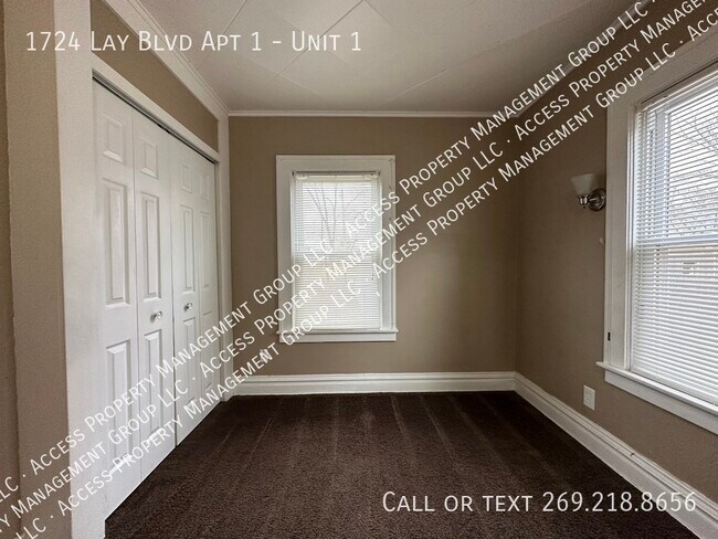 Building Photo - 1724 Lay Blvd