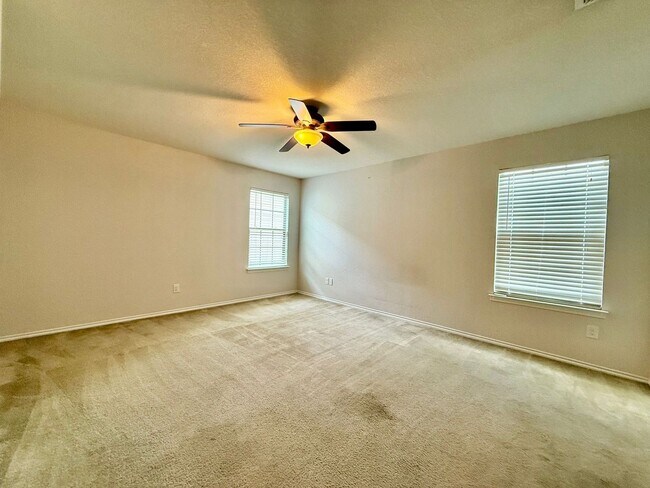Building Photo - 10843 Canter Spur