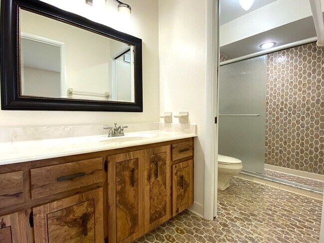 Building Photo - Spacious 4 Bedroom Ormond Beach Home with ...