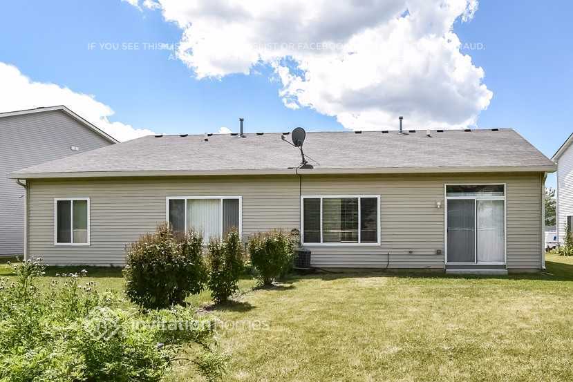 Building Photo - 631 Edward Dr