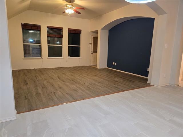 Building Photo - 606 Zollman Ct