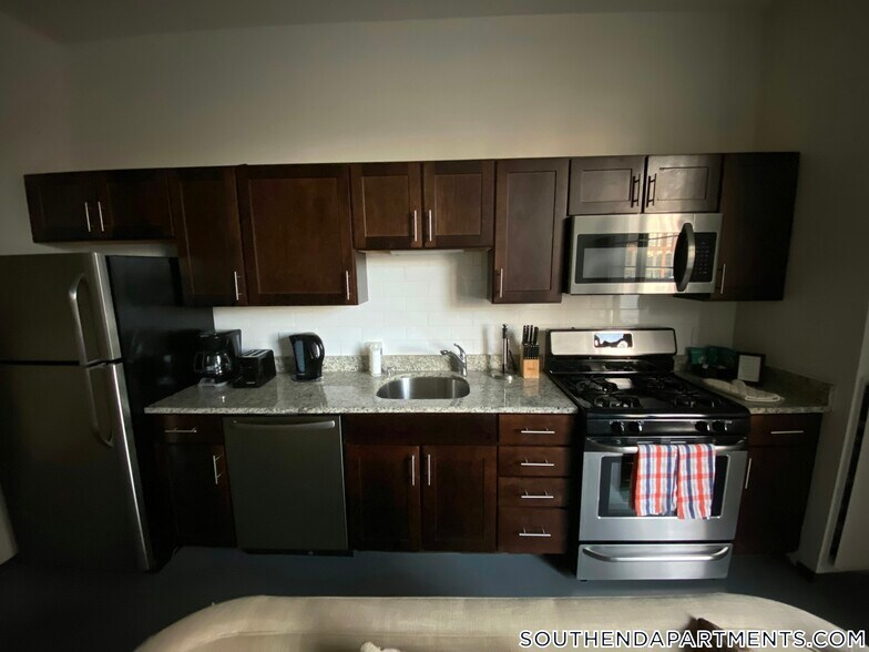 Building Photo - 160 E Berkeley St