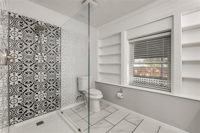 Building Photo - 10227 Sylvia Dr