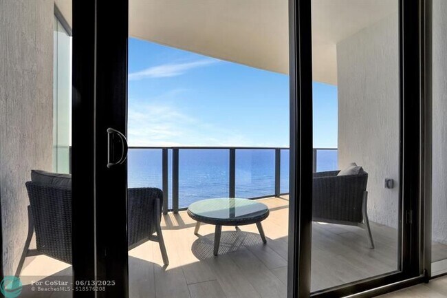 Building Photo - 1116 N Ocean Blvd