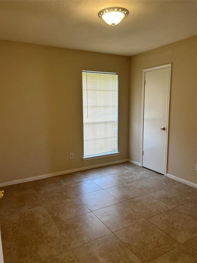 Building Photo - 3-bedroom, 2-bath home in Humble