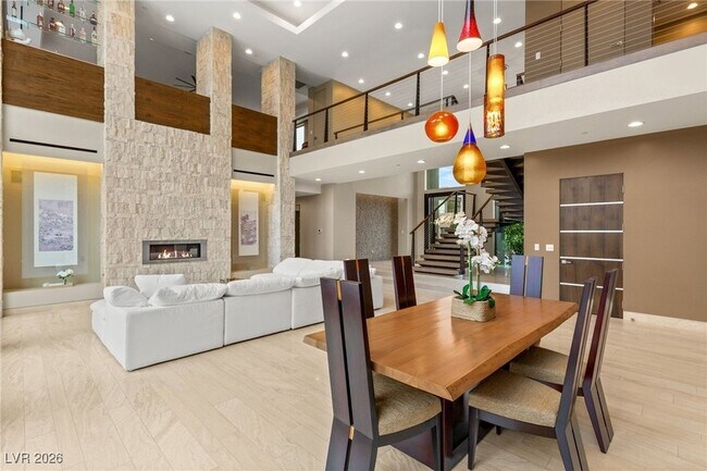 Building Photo - 98 Sun Glow Ln