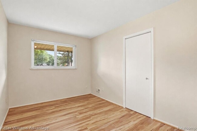 Building Photo - 23645 Ripple Creek