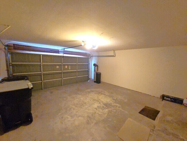 Building Photo - 3103 Thicket Path Way