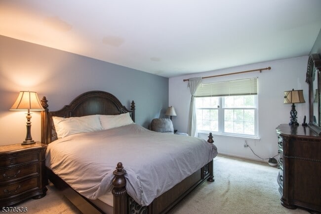 Building Photo - 15 Andover Cir