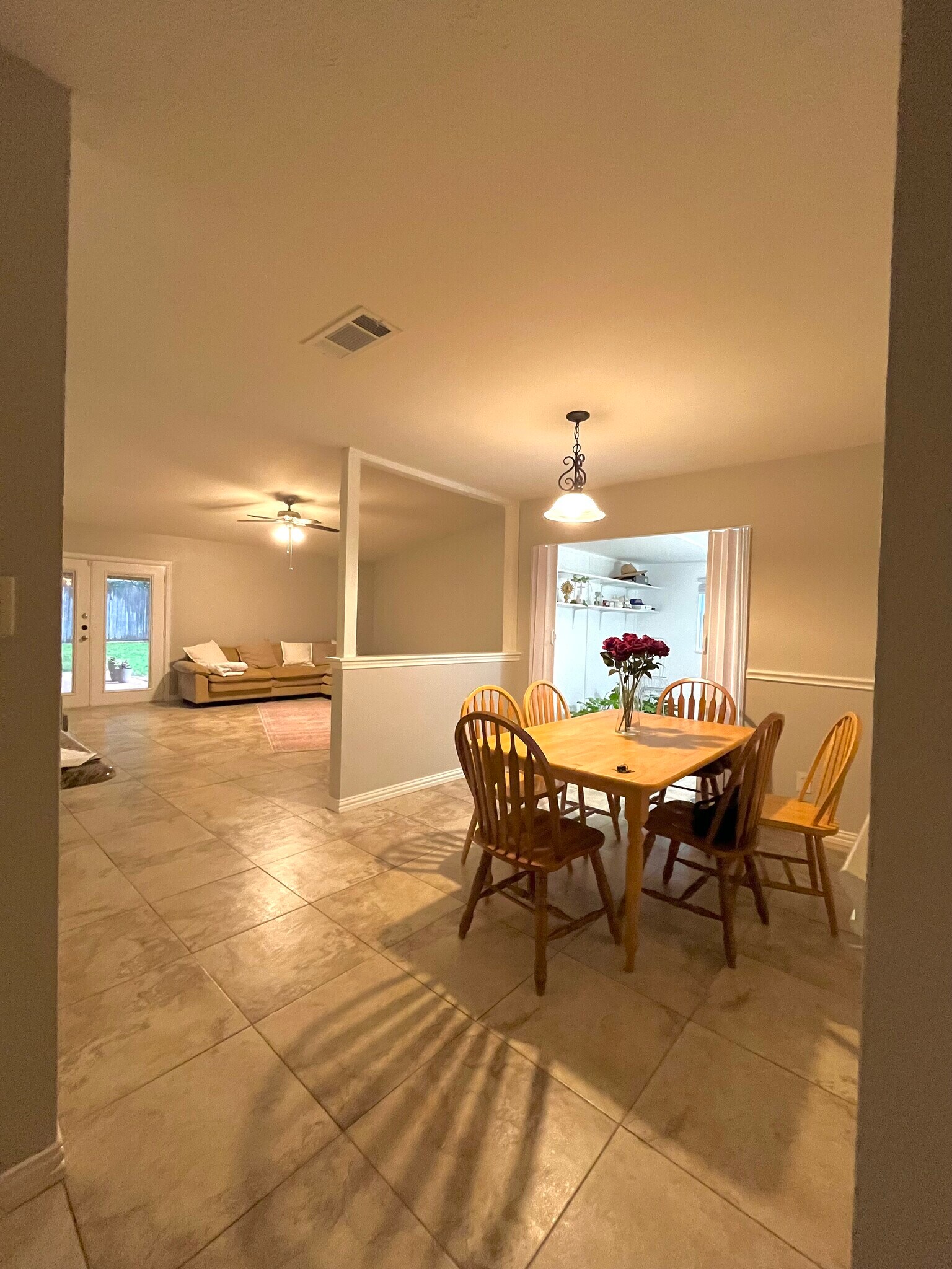 Building Photo - 3737 Hackberry Ln