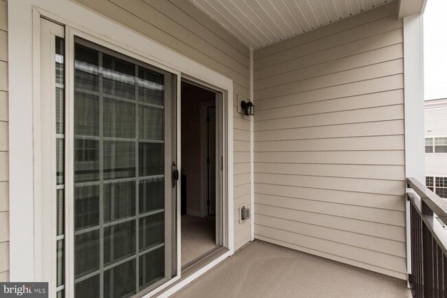 Building Photo - 207 Brinley Ct