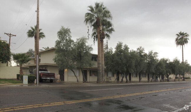 Building Photo - 1533 W Missouri Ave