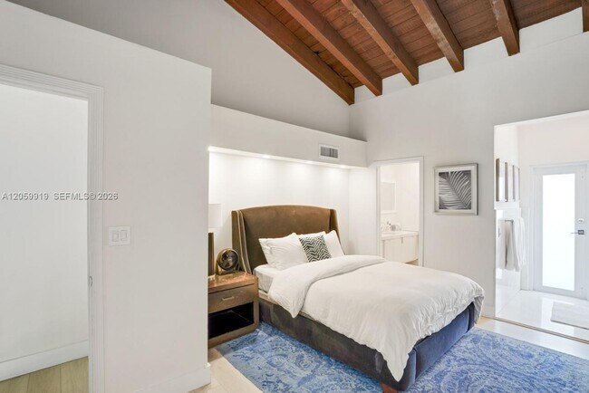 Building Photo - 9280 Biscayne Blvd