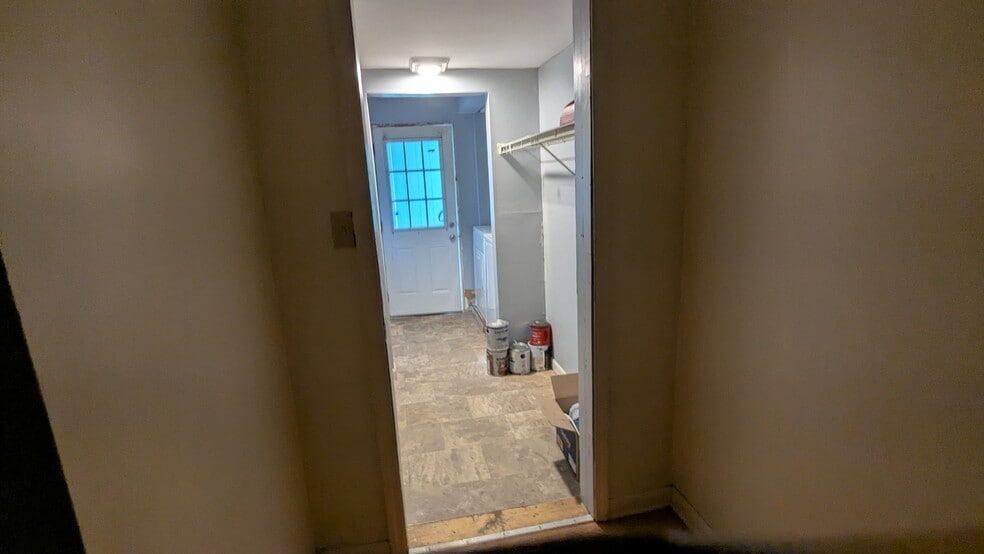 laundry, back entrance - 4923 State Route 19 S