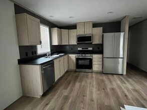 Building Photo - 5438 S Deadwood Dr