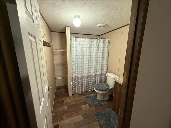 Building Photo - 271 Co Rd 3604