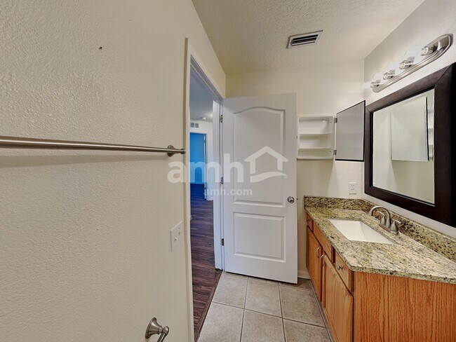 Building Photo - 13244 Early Run Ln