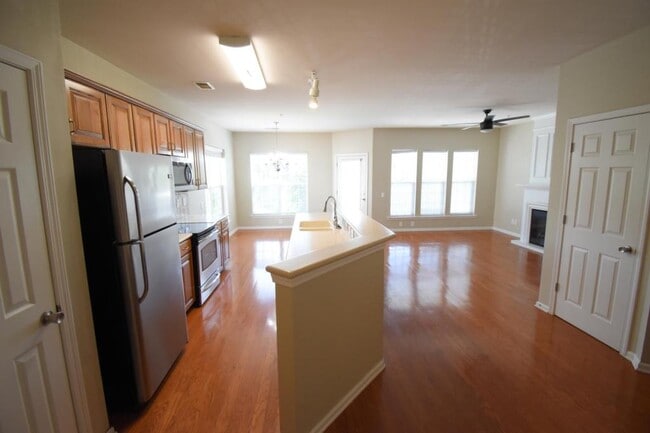 Building Photo - 14945 Santa Lucia Dr