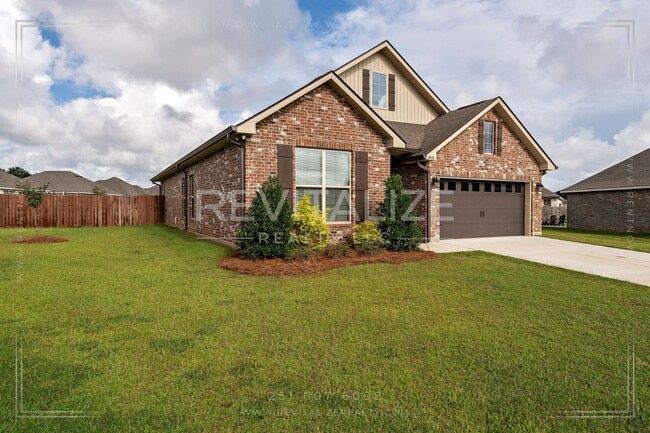 Building Photo - HALF-DEPOSIT SPECIAL! Stunning Luxury Home in Silverhill with Huge Diamond Shaped Backyard!