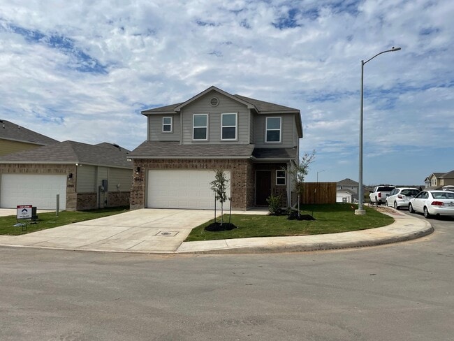 Building Photo - Pre-Leasing Now | Modern 3 Bed, 2.5 Bath Home in Scott's Hollow