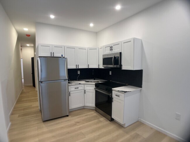 Building Photo - 3010 N Marvine St
