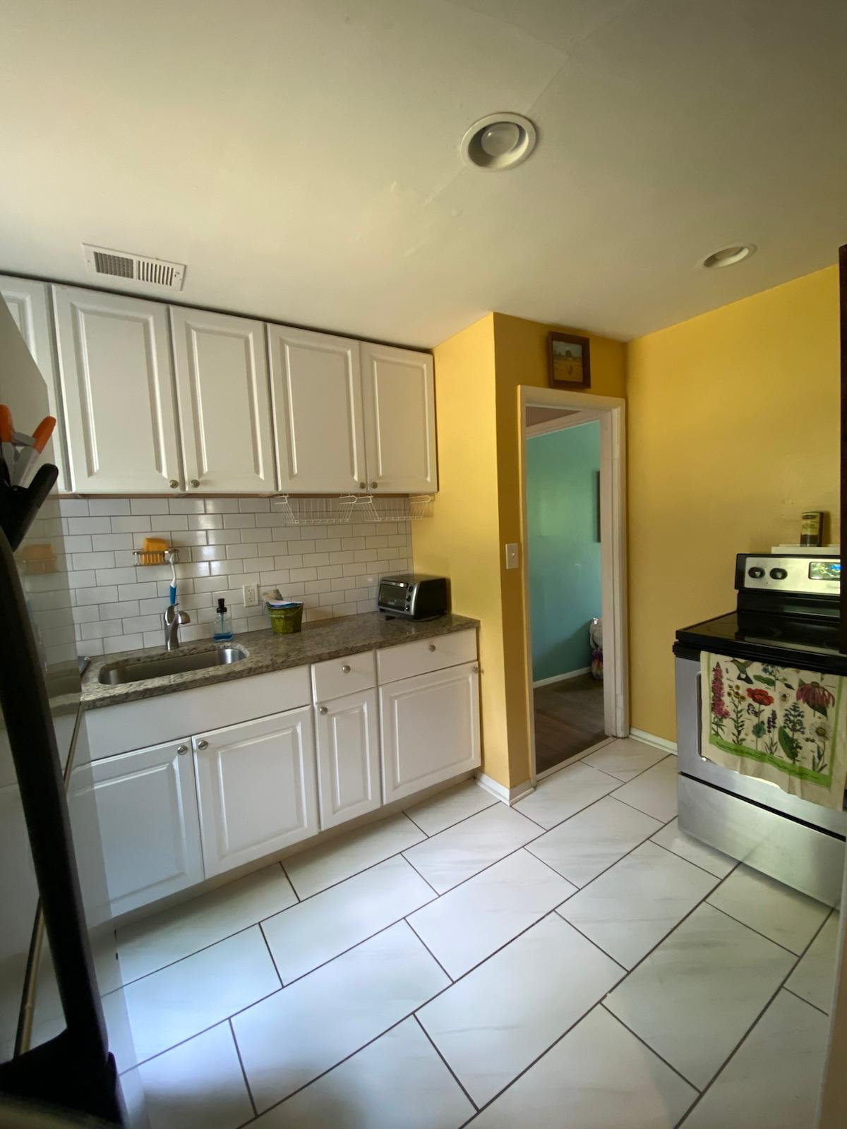 Building Photo - 2863 Norwood Blvd