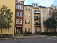 Building Photo - Ghent Condo with Secured Entry and Parking...