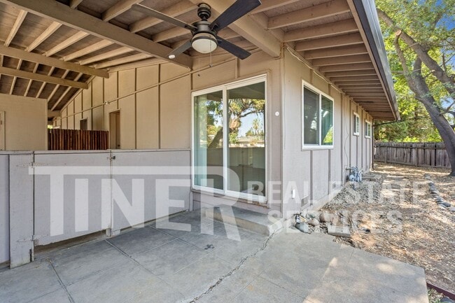 Building Photo - 4920 Douvan Ct